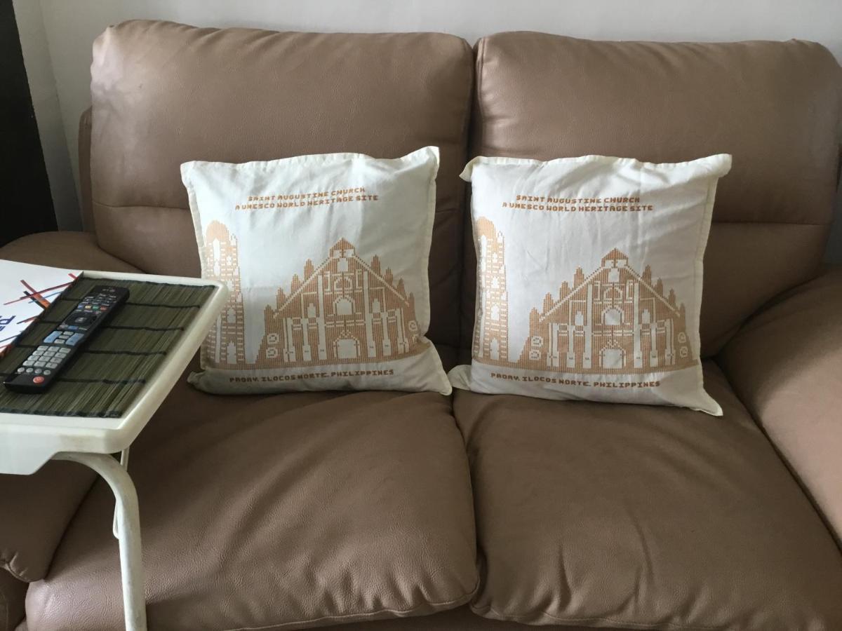 Condo With Free Swimming Pool & Viewing Deck Tagaytay City Bagian luar foto