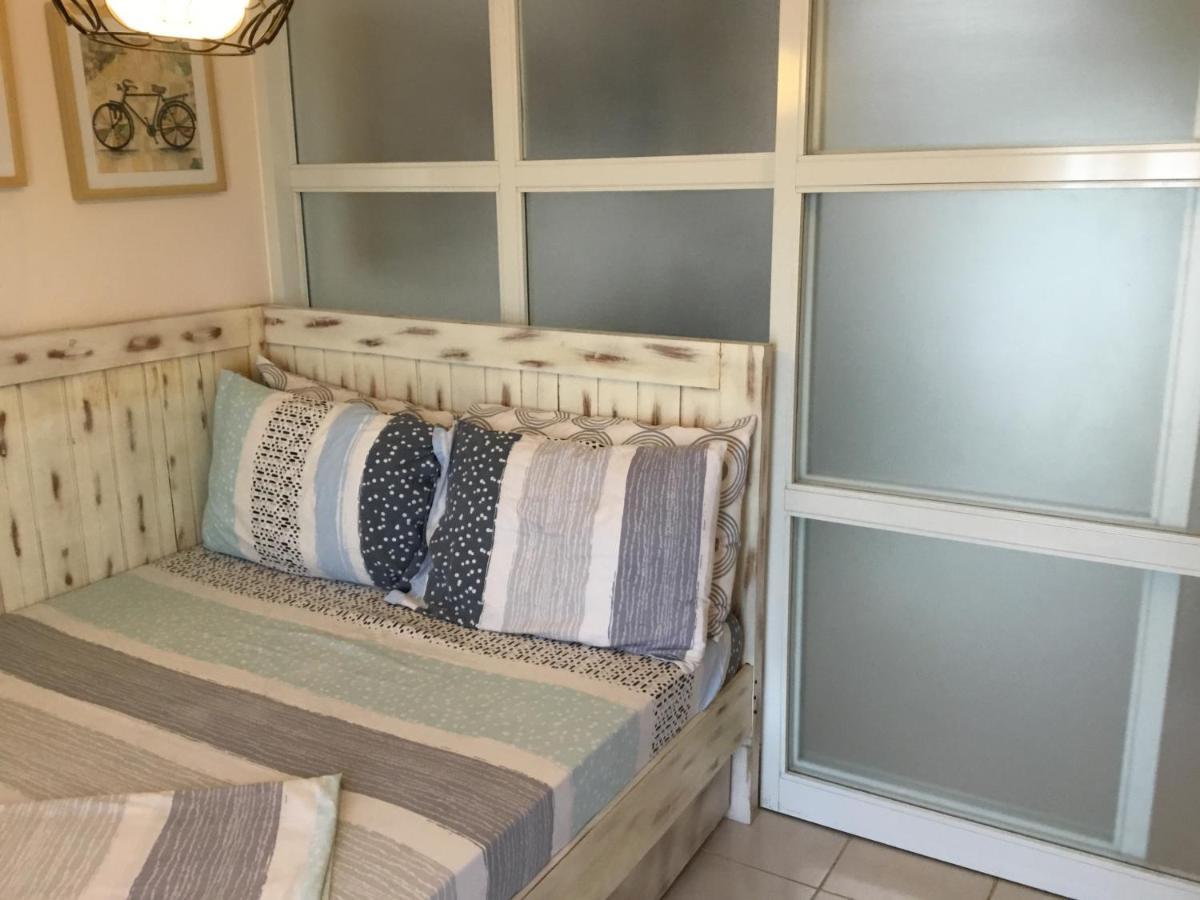 Condo With Free Swimming Pool & Viewing Deck Tagaytay City Bagian luar foto
