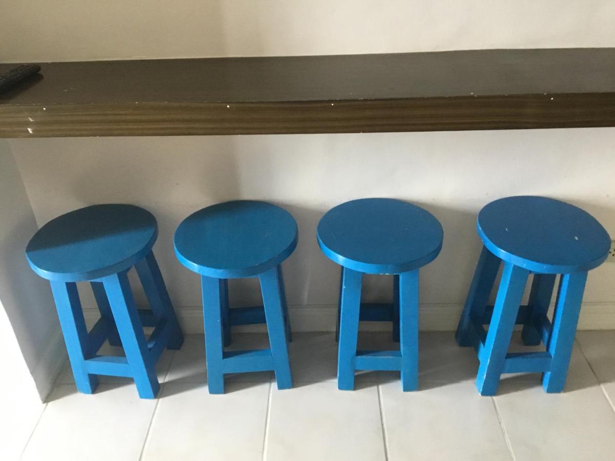 Condo With Free Swimming Pool & Viewing Deck Tagaytay City Bagian luar foto